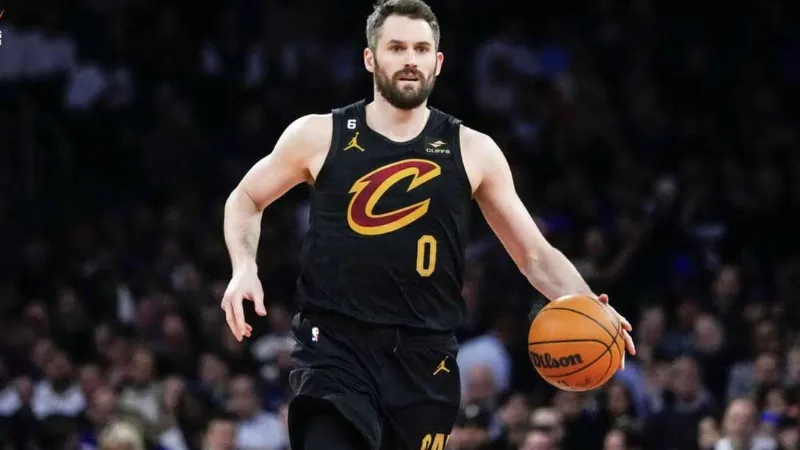 Heat Intrigued as Kevin Love, Cavaliers Complete Deal Buyout