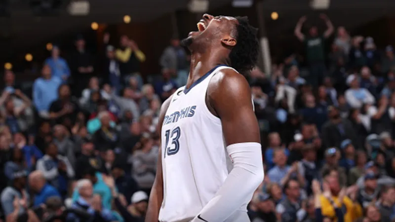 When the Grizzlies Rally Late to Overcome the Mavs, Jackson Scores 28 Points